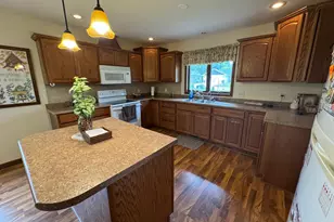 1724 Lower Trentwood Circle NE, Willmar, MN 56201 - Photo 6