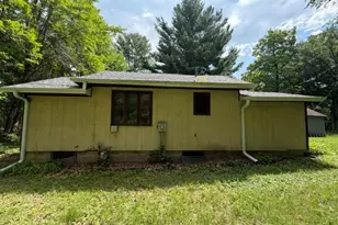 559 Emerson Dr, East Bethel, MN 55092 - Photo 2