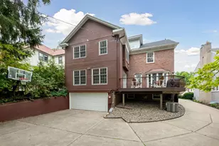 2817 Brookwood Terrace, Minneapolis, MN 55410 - Photo 40