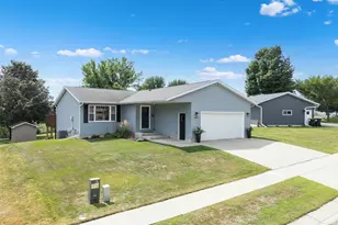 4212 Sapphire Ln NW, Rochester, MN 55901 - Photo 2