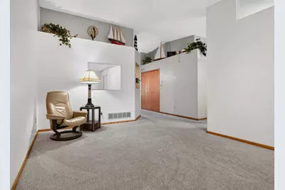 758 Garceau Lane, Vadnais Heights, MN 55127 - Photo 4