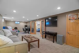 10118 Park Ave S, Bloomington, MN 55420 - Photo 38