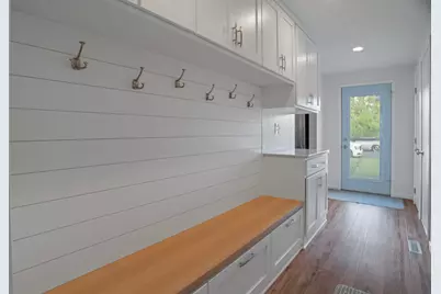 10118 Park Avenue S, Bloomington, MN 55420 - Photo 14