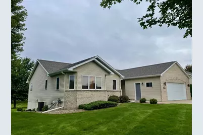 1508 17th Avenue SW, Austin, MN 55912 - Photo 2