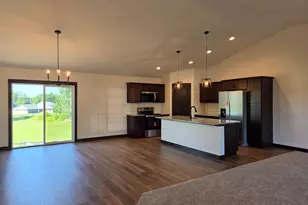 511 Gunnar Ln, Ellendale, MN 56026 - Photo 16