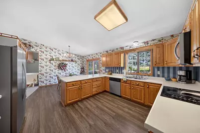 849 E 13th Street, Saint Charles, MN 55972 - Photo 10