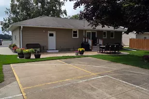 211 6th St SW, Eyota, MN 55934 - Photo 4