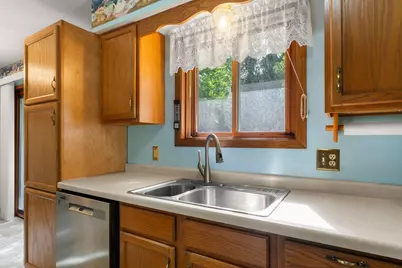 5895 Red Fox Run, North Branch, MN 55056 - Photo 20