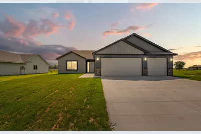 812 Pond View Drive, Arlington, MN 55307 - Photo 2