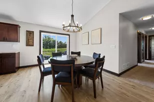 812 Pondview Dr, Arlington, MN 55307 - Photo 10