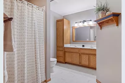 1736 White Oak Drive, Chaska, MN 55318 - Photo 32