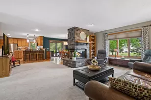 1736 White Oak Dr, Chaska, MN 55318 - Photo 8