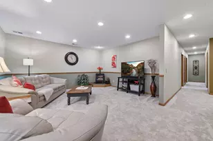 1736 White Oak Dr, Chaska, MN 55318 - Photo 26