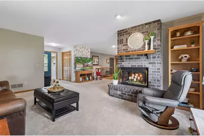 1736 White Oak Drive, Chaska, MN 55318 - Photo 10