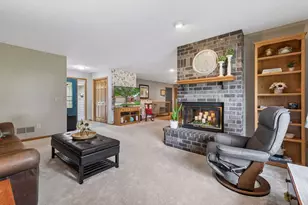 1736 White Oak Dr, Chaska, MN 55318 - Photo 10