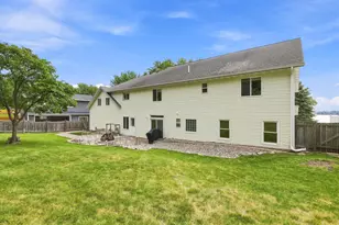 1082 W Lake Dr, Detroit Lakes, MN 56501 - Photo 36