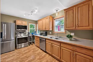 1684 Long Lake Rd, New Brighton, MN 55112 - Photo 2