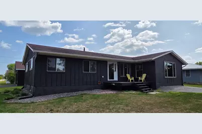 1501 1st Avenue E, International Falls, MN 56649 - Photo 1