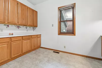 351 E Sanborn Street, Winona, MN 55987 - Photo 10