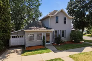 351 E Sanborn St, Winona, MN 55987 - Photo 1