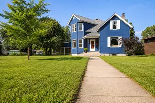 924 6th St W, Wabasha, MN 55981 - Photo 1