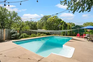 1828 Parker Ln, Saint Louis Park, MN 55426 - Photo 2