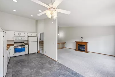 4029 Silver Lake Rd NE, Saint Paul, MN 55421 - Photo 10