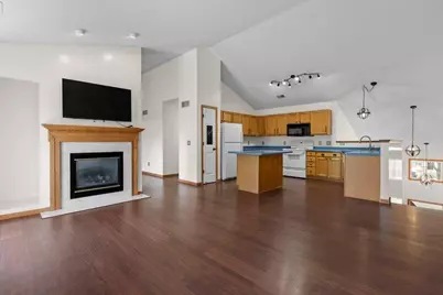 7559 Derby Lane, Shakopee, MN 55379 - Photo 6