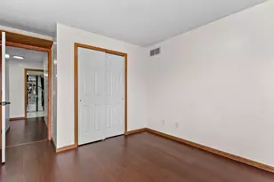 7559 Derby Ln, Shakopee, MN 55379 - Photo 24