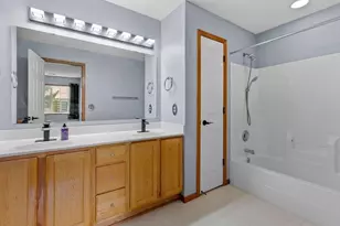 7559 Derby Ln, Shakopee, MN 55379 - Photo 16