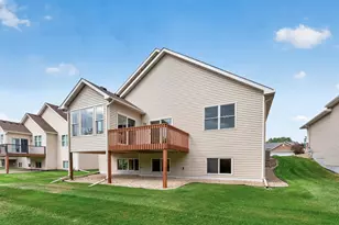 677 Lake Ridge Dr, Woodbury, MN 55129 - Photo 48