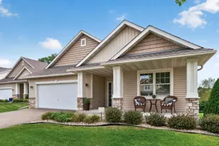 677 Lake Ridge Dr, Woodbury, MN 55129 - Photo 2