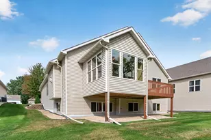677 Lake Ridge Dr, Woodbury, MN 55129 - Photo 46
