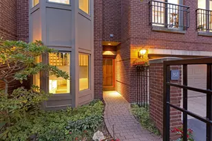 192 Bank St SE, Minneapolis, MN 55414 - Photo 2