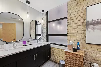 607 Washington Avenue S #202, Minneapolis, MN 55415 - Photo 18