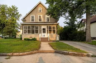 603 Horace Ave N, Thief River Falls, MN 56701 - Photo 2