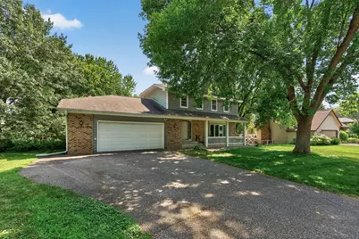 10141 Laurel Drive, Eden Prairie, MN 55347 - Photo 4