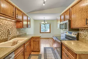 4118 Hemlock Ln N, Plymouth, MN 55441 - Photo 8