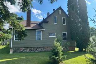 504 Corey Ave, Coleraine, MN 55722 - Photo 2