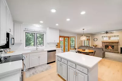 3757 Bayberry Lane, Eagan, MN 55123 - Photo 4