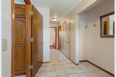 1433 Morris Avenue, Hinckley, MN 55037 - Photo 2