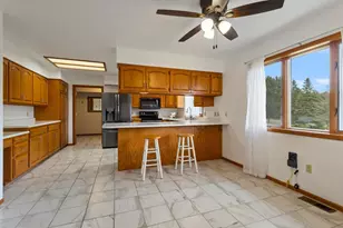 1433 Morris Ave, Hinckley, MN 55037 - Photo 10