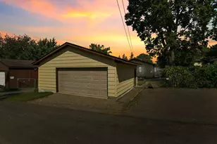 678 Case Ave, Saint Paul, MN 55106 - Photo 40