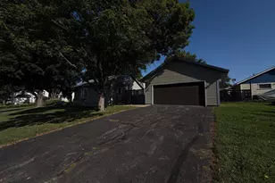 441 S Elm St, Waconia, MN 55387 - Photo 16