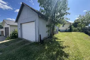 112 New Jersey Ave W, Gilbert, MN 55741 - Photo 2