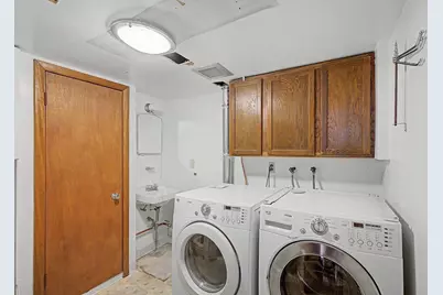 987 Earl Street, Saint Paul, MN 55106 - Photo 22