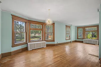 987 Earl Street, Saint Paul, MN 55106 - Photo 8