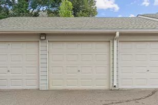 2100 Ridge Dr, Saint Louis Park, MN 55416 - Photo 24