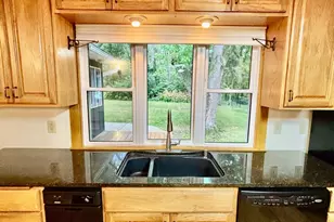 410 Betty Ln, West Saint Paul, MN 55118 - Photo 12