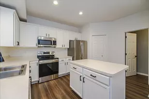 13660 Brass Pkwy, Rosemount, MN 55068 - Photo 16